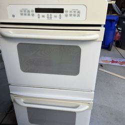 Oven (Double Oven) *FREE*