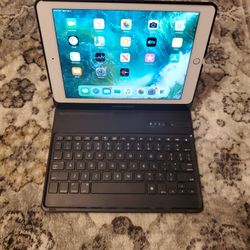 Ipad Air 2 With Bluetooth Cover Case