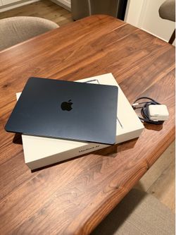MacBook Air M3 13” 2024