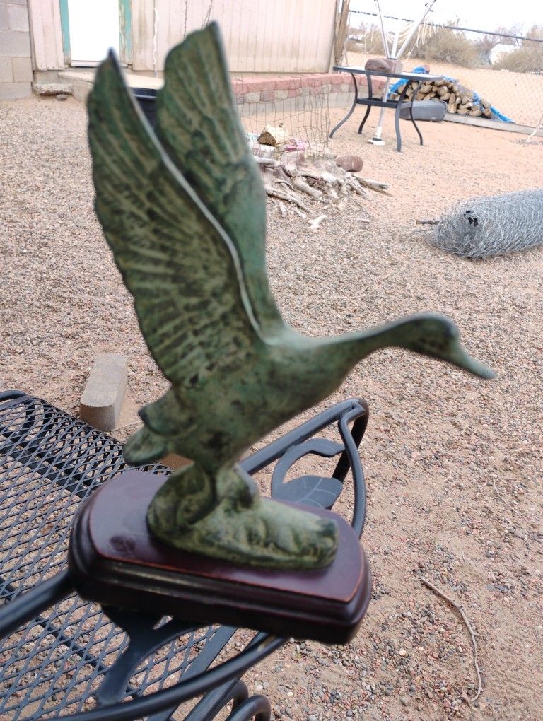 IRON DUCK STATUE