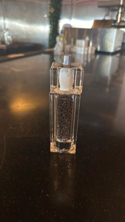 Salt shaker & pepper grinder