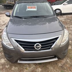 2018 Nissan Versa