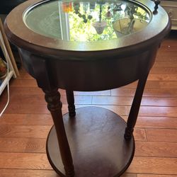 Three Legged Corner Table With Glass 