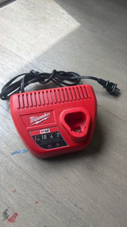 Milwaukee M12 charger