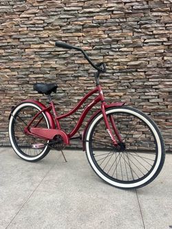 Huffy Cranbrook 26 inch Beach Cruiser Maroon Red