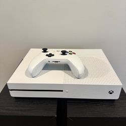 Xbox One S 500GB White Console + Wireless Controller – Like New