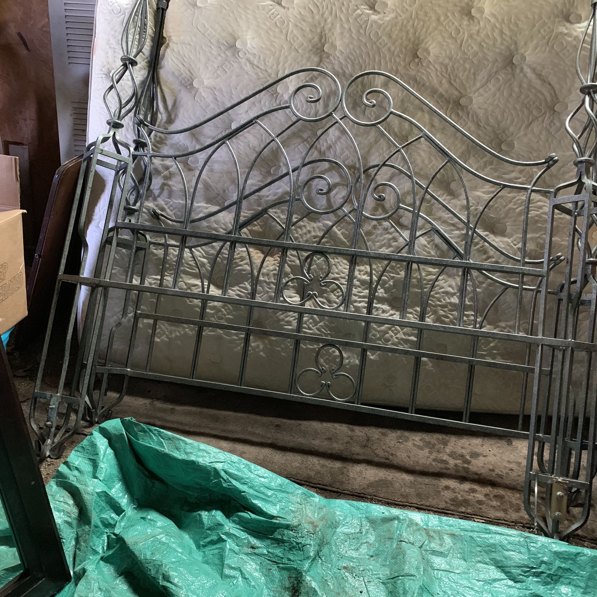 Iron/metal headboard