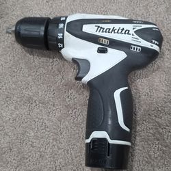 Makita FD02 Drill And Batteries 