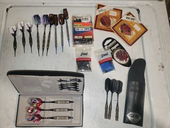 Plastic Tip Darts  Assortment With Accessories