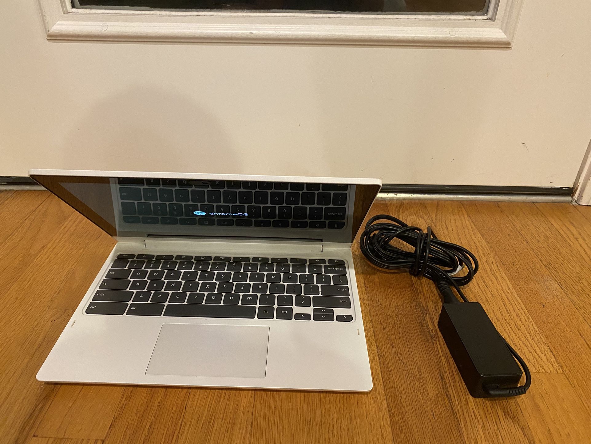 Leveno Chromebook C330 81HY