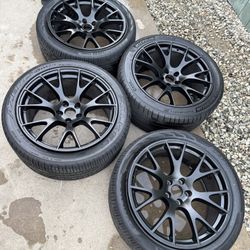 Hellcat Style Matte Black Wheels w/ Tires - fits Charger and Challenger
