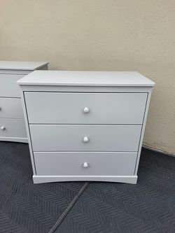 New/Built 3 drawer grey dresser / small dresser