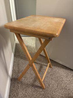 Wooden folding TV tray table