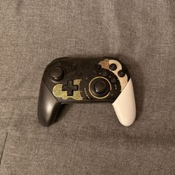 Nintendo Switch Pro Controller – Zelda: Tears of the Kingdom Edition (No Box)