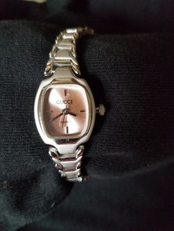 Gucci women watch