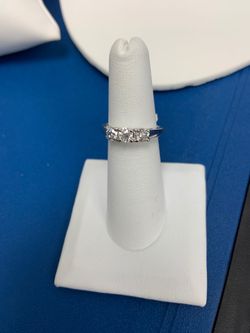 14KT Diamond Ring
