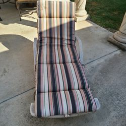Lounge Chair With Cushion 