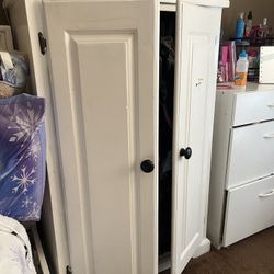 Wardrobe 