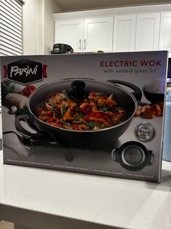 Kitchen appliance bundle food processor and electric wok