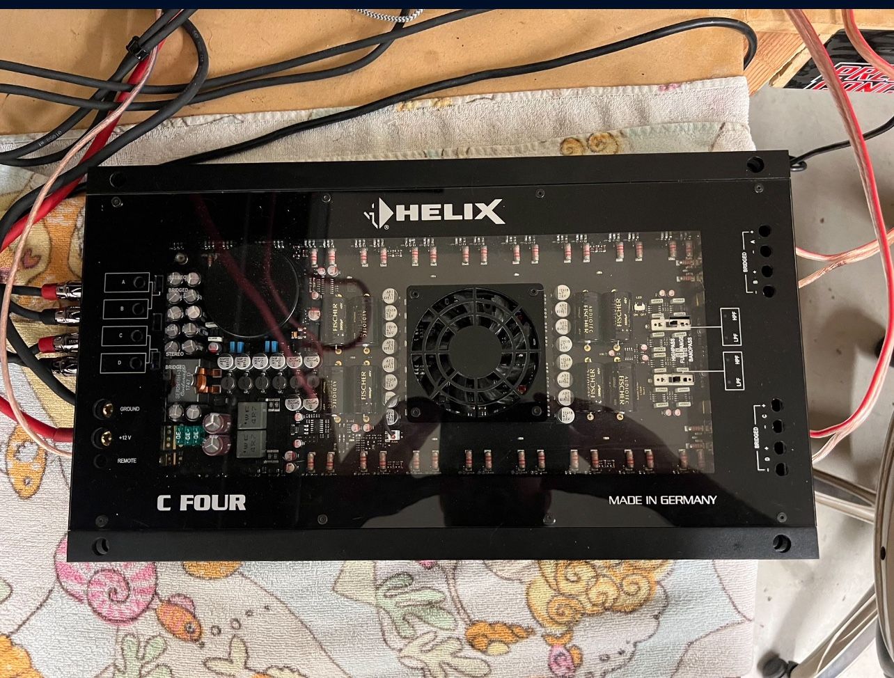 HELIX C FOUR 4-CHANNEL HIGH-END AMPLIFIER WITH INTEGRATED, ACTIVE CROSSOVER