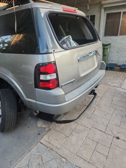 Puertas Y Luces Y Bomper Tracero Para Ford Explorer 2008