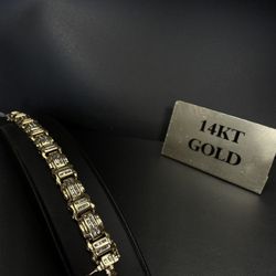 33.5 14KT YG 2.75CTW Fashion Bracelet 