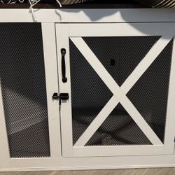 Corner Pet Crate 