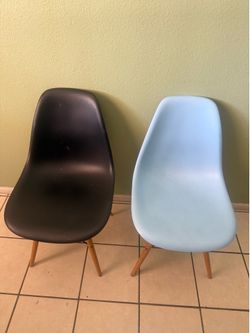 Set of 7 Mid-Century Modern Dining Chairs – Eames Style – Black & Light Blue