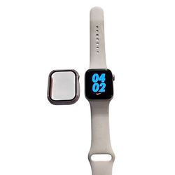 Apple Watch Series 4 Nike 40mm, Silver with Band and Protector