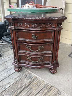 Dresser nightstand