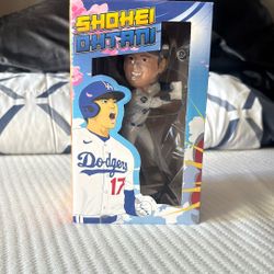 First Shoes Bobble head 