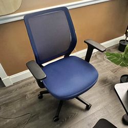 Office Chair (Blue)