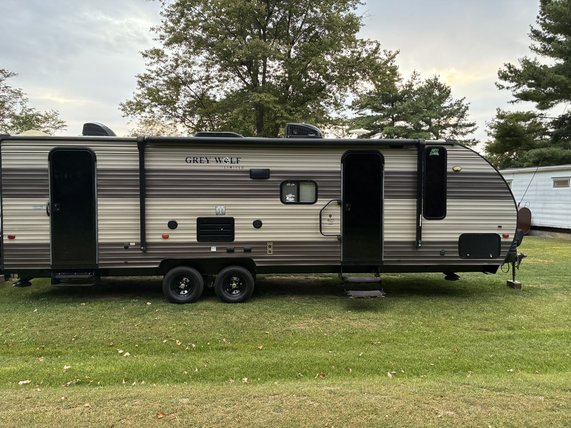 2017 Forest River Cherokee Grey Wolf