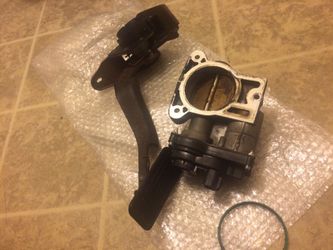 2004 Chevy Tahoe throttle body and sensor. Also the entire pedal assembly