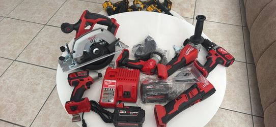 MILWAUKEE sierra taladros batería multi tool lámpara