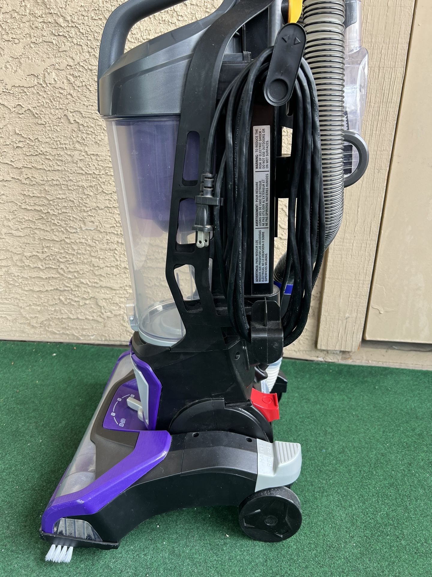 Dirt Devil Endura Pro Pet Bagless Upright Vacuum Cleaner