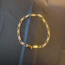 10k 2 Tone Gold Bracelet 5.1 Grams With Hearts 7 1/4 Inch 