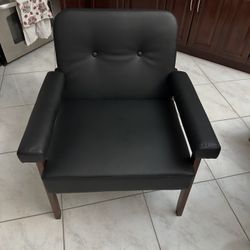 NEW TYBOATLE Faux Leather Black Armchair with Wooden Frame