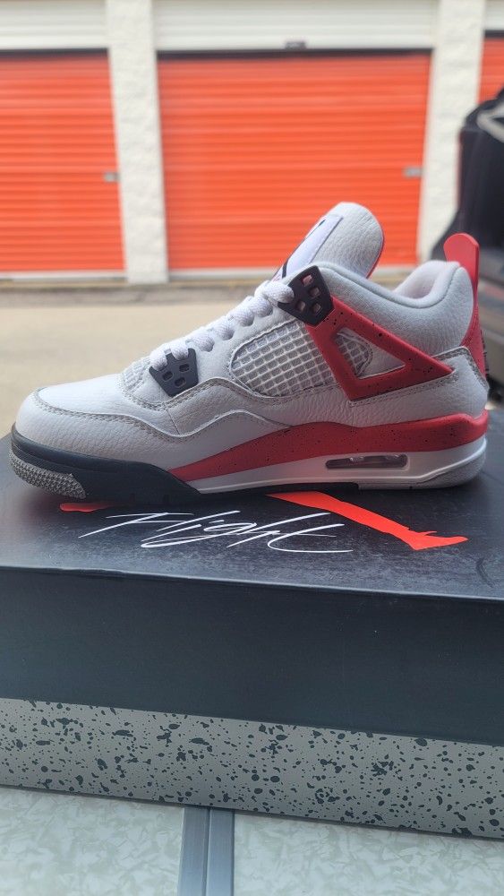 Jordan Retro 4 Red Cement 5y