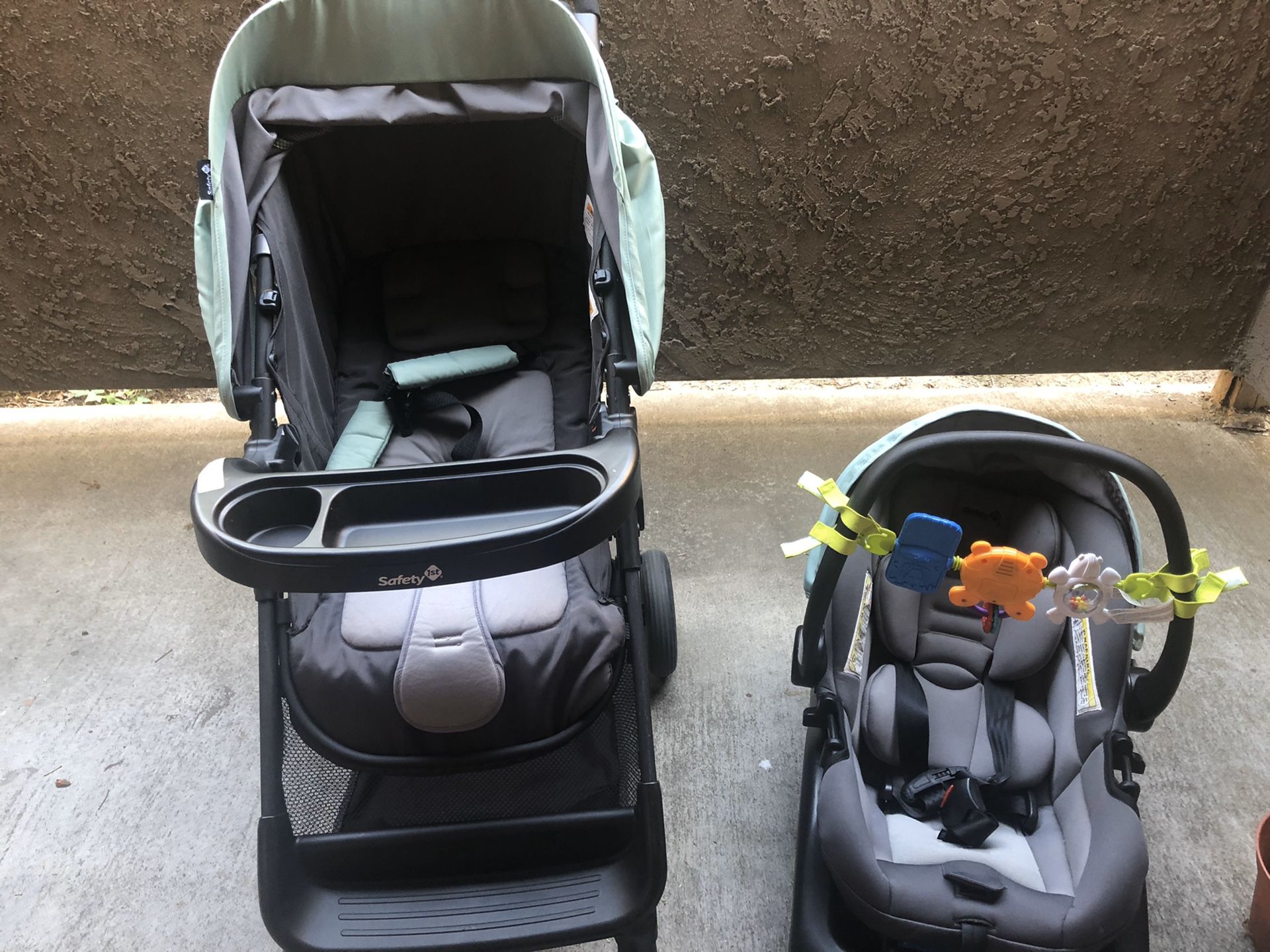 Baby car Seat and stroller (Traveling Set)