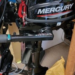 2.5hp MERCURY OUTBOARD 