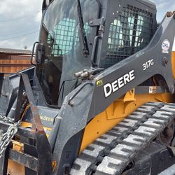 Skid Steer Service. Auger/ Forks /Bucket 