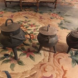 Antique Pots/kettles