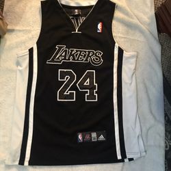 Adidas Lakers Kobe Bryant #24 NBA Jersey Adult Size M