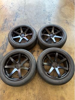 Ferrada FR1 Wheels & Mickey Thompson ET Street S/S Tires
