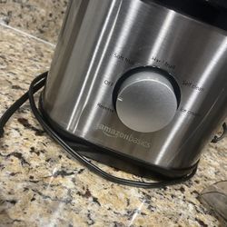 AmazonBasics juicer 