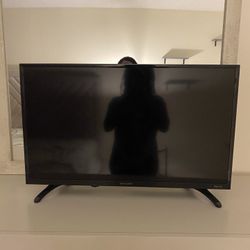 2 Samsung Flat Screen TVs w/ Remote Controllers 