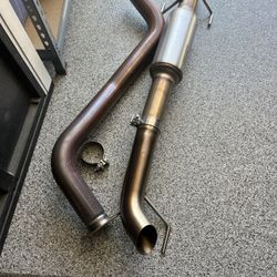Carven Exhaust