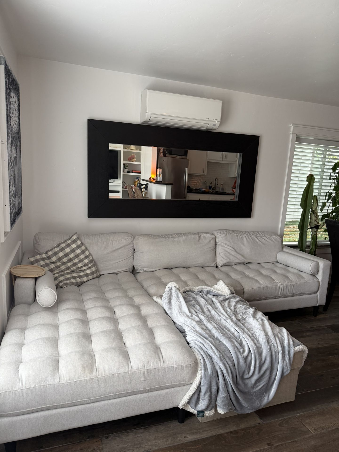 Sectional couch (Must Go)