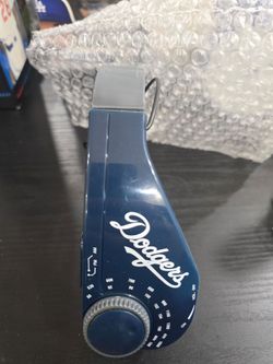Dodgers FM/AM headphones.